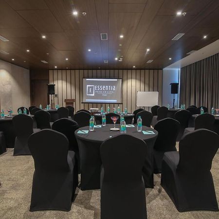 Essentia Premier Hotel Pune Wakad Pimpri-Chinchwad Экстерьер фото