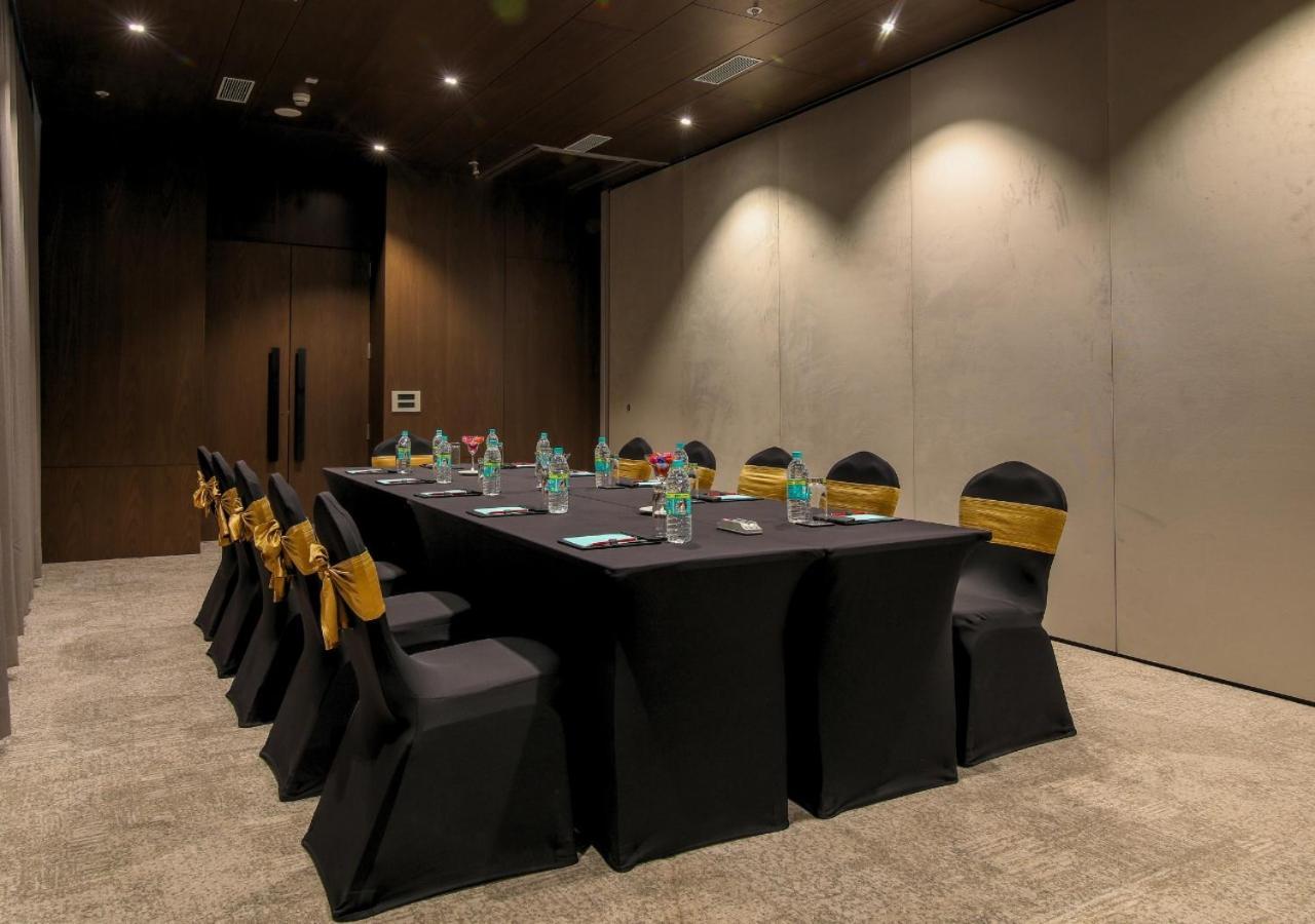 Essentia Premier Hotel Pune Wakad Pimpri-Chinchwad Экстерьер фото
