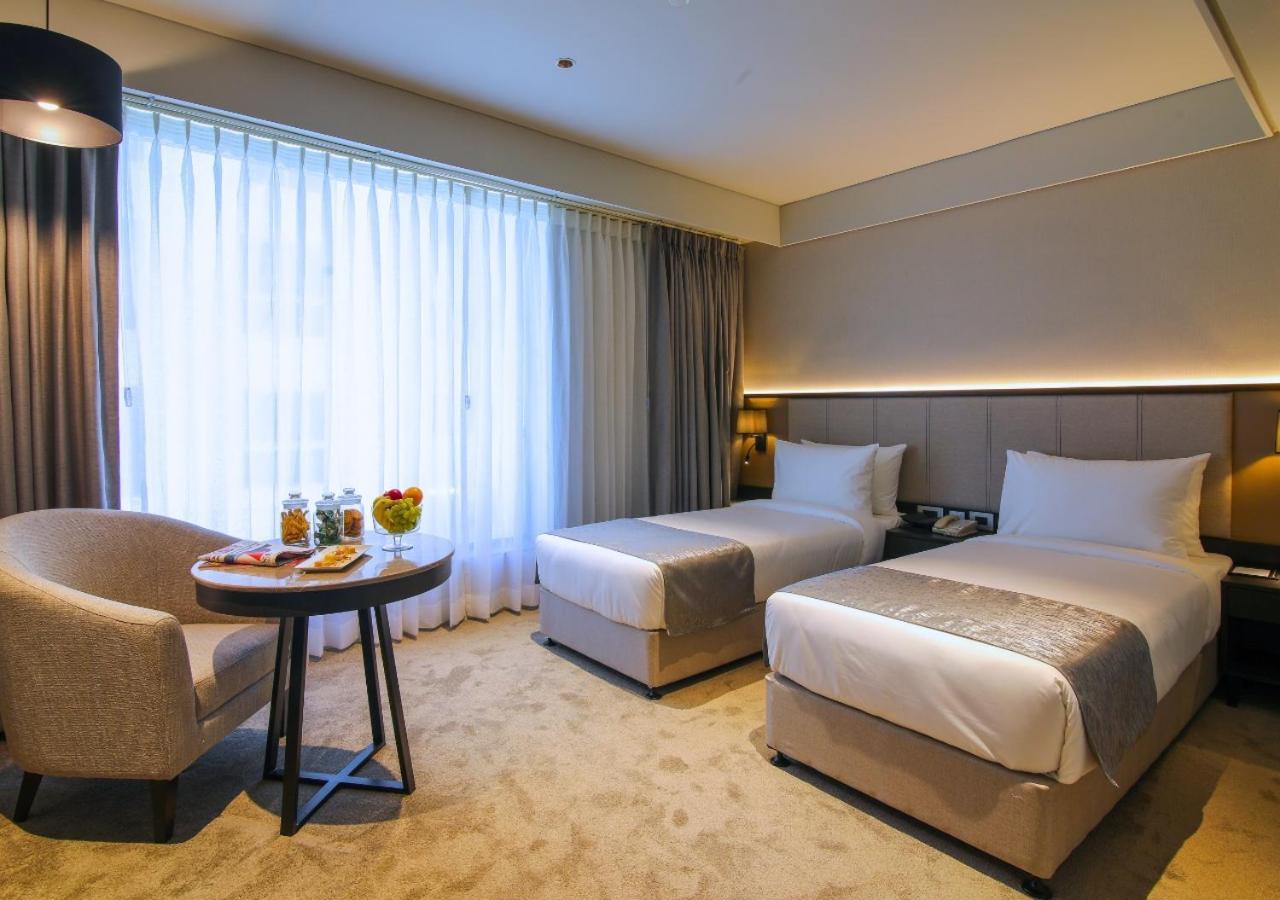 Essentia Premier Hotel Pune Wakad Pimpri-Chinchwad Экстерьер фото